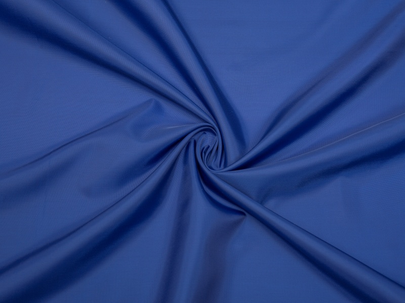 Poliészter nyújtó bélés