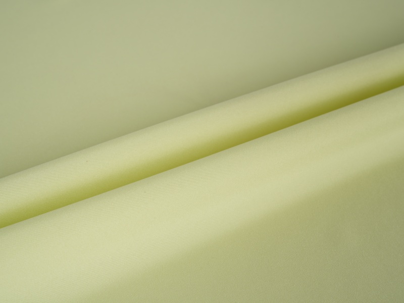 Poliészter nyújtó bélés