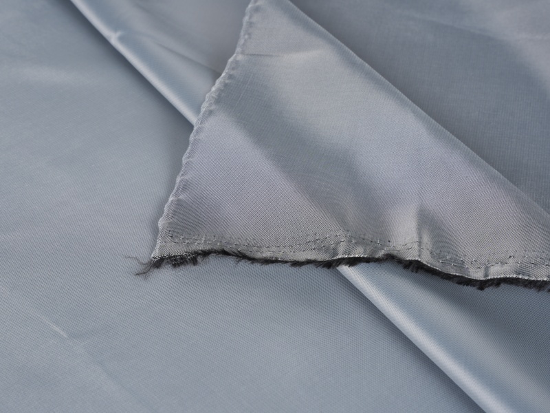 Poliészter viszkóz twill bélésszövet