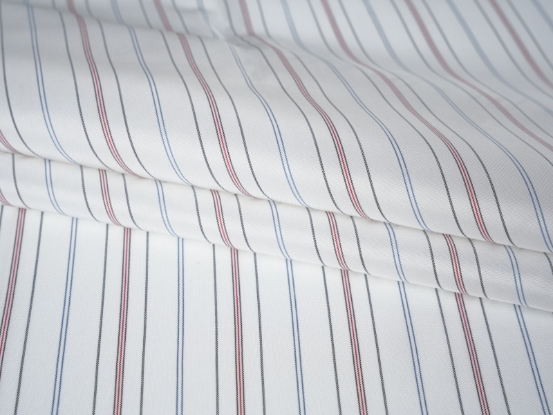 Poliészter fonalral festett hüvelyes bélés